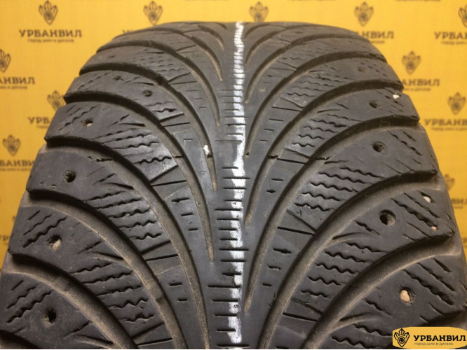 Goodyear UltraGrip Extreme 215/55 R16 93T