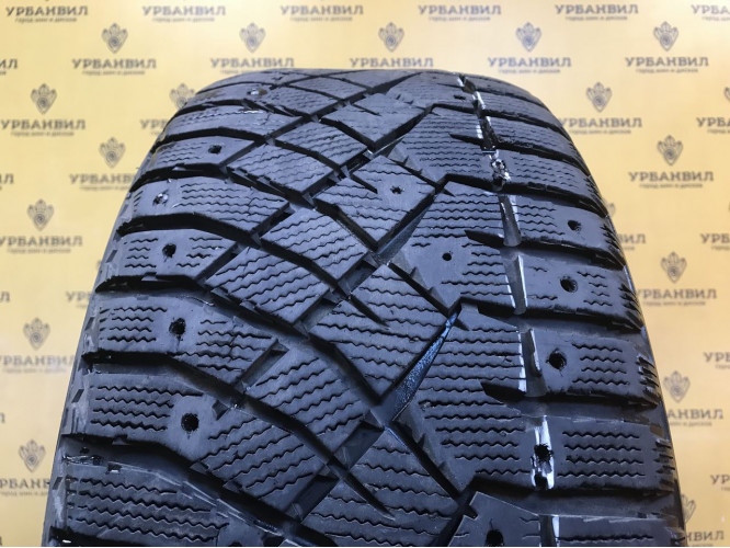 Nitto Therma Spike 225/50 R17 94T