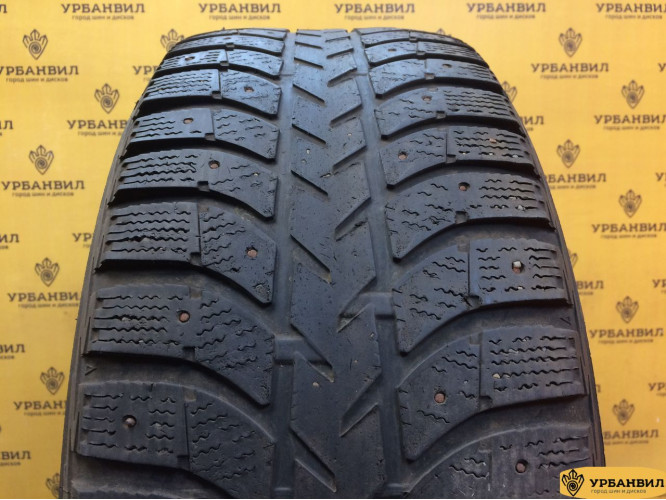 Bridgestone Ice Cruiser 5000 235/60 R16 100T