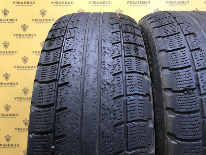 Roadstone Winguard Ice 215/60 R16 95Q