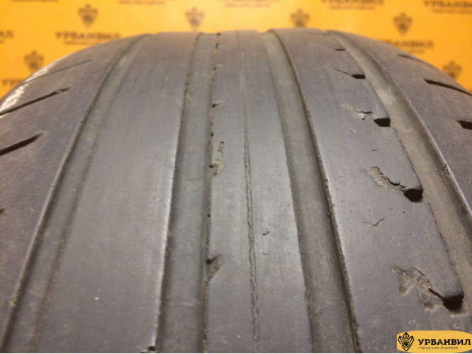 Goodyear EfficientGrip 235/60 R17 102V