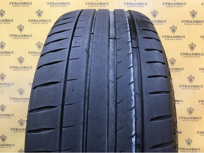 Michelin Pilot Sport 4 225/40 R19 93Y