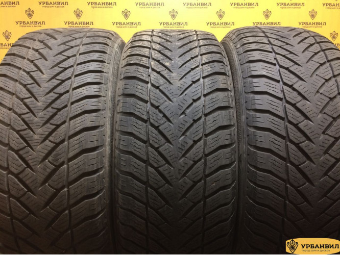 Goodyear UltraGrip 255/55 R18 109V