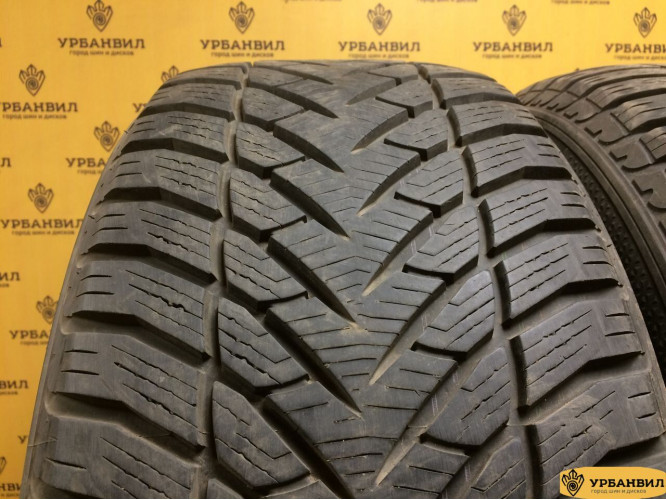 Goodyear UltraGrip 255/55 R18 109V