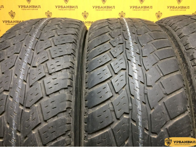 Nexen Roadian A/T II 235/65 R17