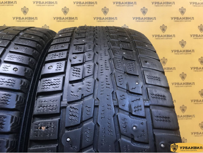 Dunlop SP Winter Ice 01 215/65 R16 102T