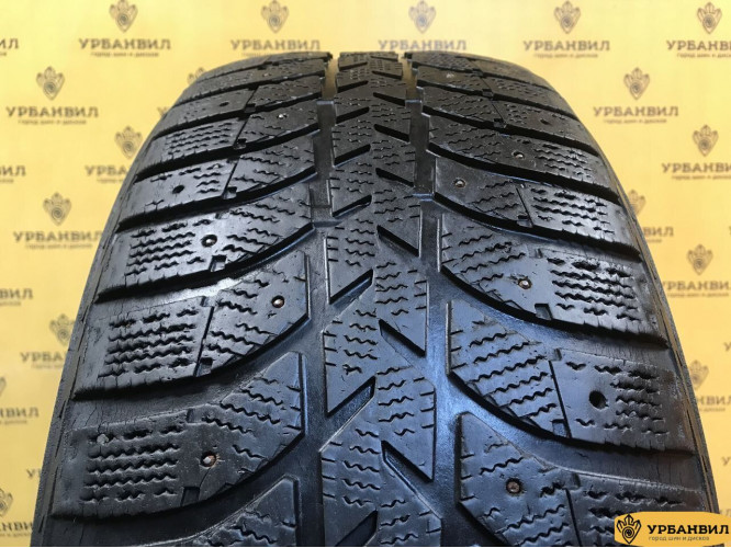 Bridgestone Ice Cruiser 5000 235/55 R18 100T