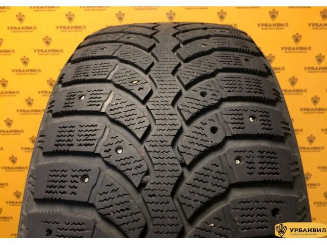 Bridgestone Blizzak Spike-01 235/55 R17