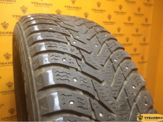 Nokian Tyres Hakkapeliitta 8 SUV 225/60 R18 104T