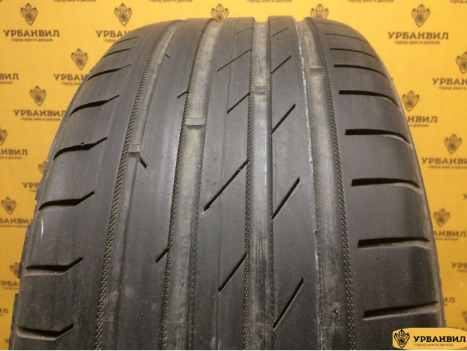 Nokian Tyres Hakka Black 235/45 R18 98W