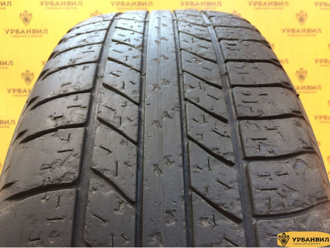 Goodyear Wrangler HP All Weather 235/65 R17 104H