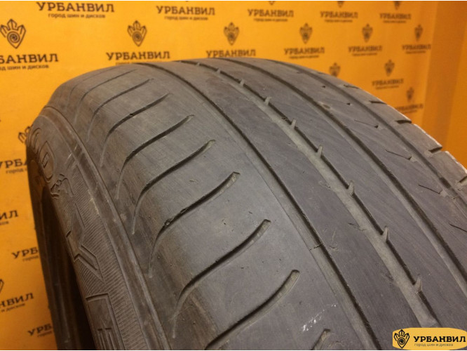 Goodyear EfficientGrip 235/55 R17