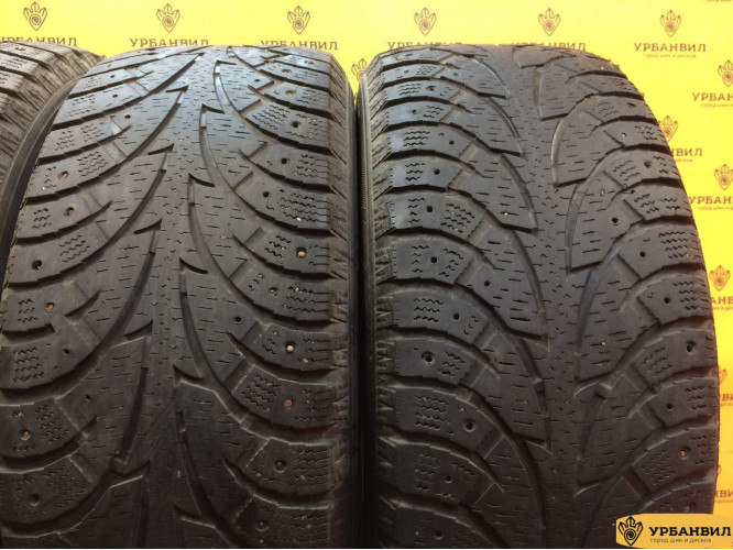 Hankook Winter I'Pike 215/55 R16