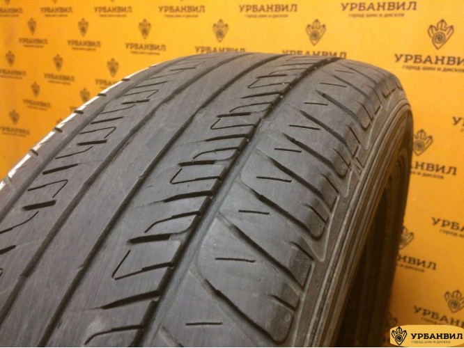 Dunlop Grandtrek PT2 215/60 R16